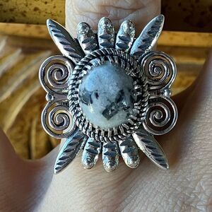 White Buffalo Sterling Silver Feather Ring Size 6